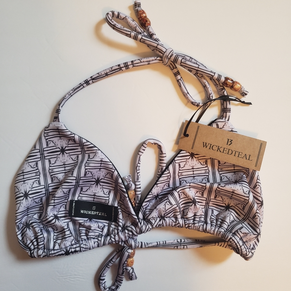 NWT black and white printed bikini top